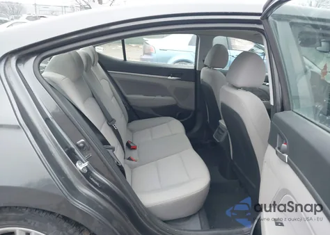 2020 Hyundai Elantra Value Edition z USA, uszkodzony, nr VIN 5NPD84LF7LH620191